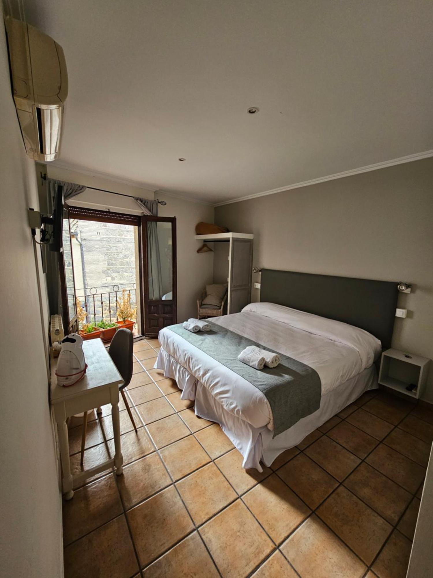 Hostal La Campana Tolède Extérieur photo